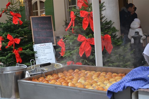 Tasty doughnuts on our way down the Neuschwanstein castle.