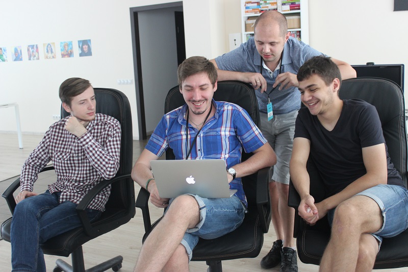 Academy requires students to work in remote teams on simulated commercial products during the course of the program.